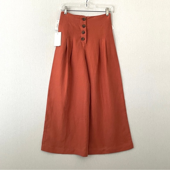 Aritzia Wander Wide Leg Linen Blend Cropped Pants - Picture 4 of 10